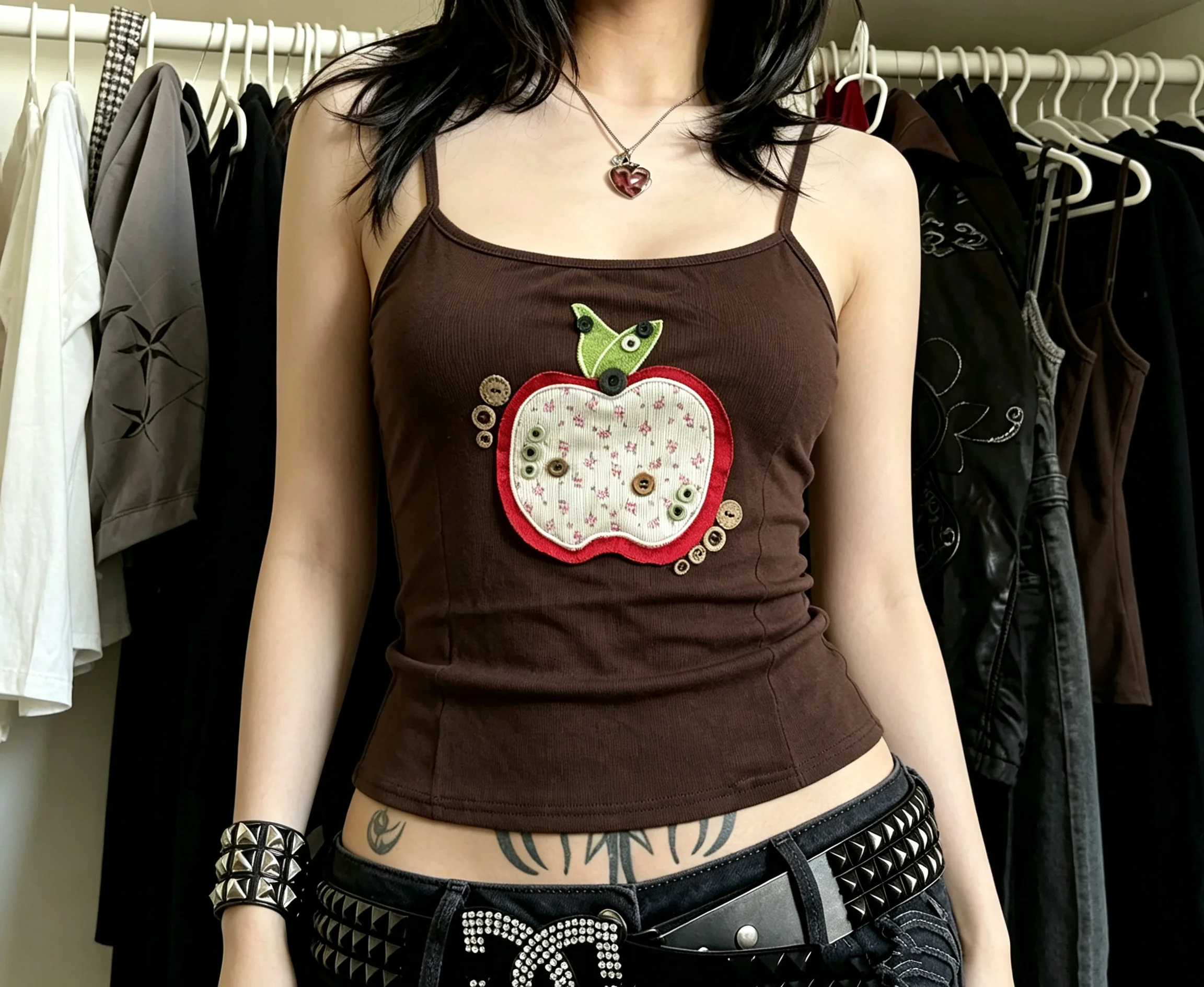 Cute Apple Patch Women Spaghetti Strap Camisole Brown Ribbed Slim Crop Tank Retro Aesthetic Top