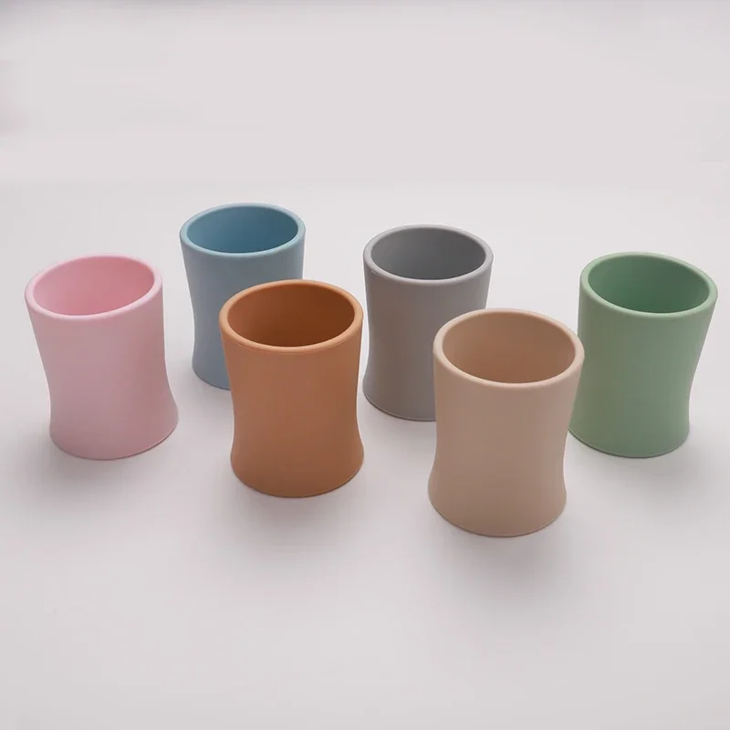 Food-Grade Modern Design Silicone Baby Water Cup Non-Toxic & Easy to Clean Eco-Friendly Portable Cups & Saucers for Gifts