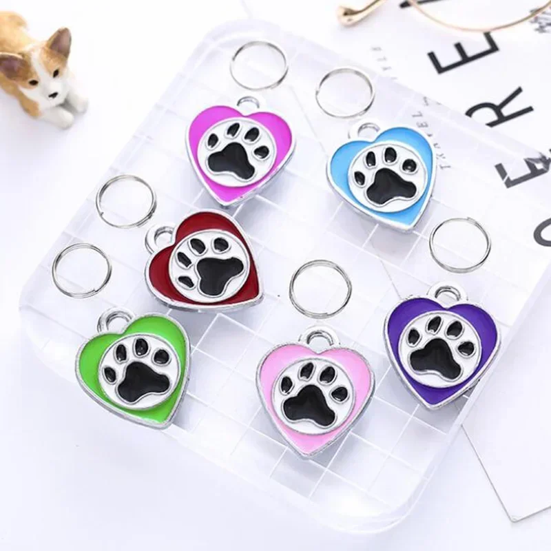 1Pcs Random Color Metal Baked Paint Pet Heart Paw Shaped Anti-lost ID Name Tag Dog Cat Collar Pendant Pets Decoration