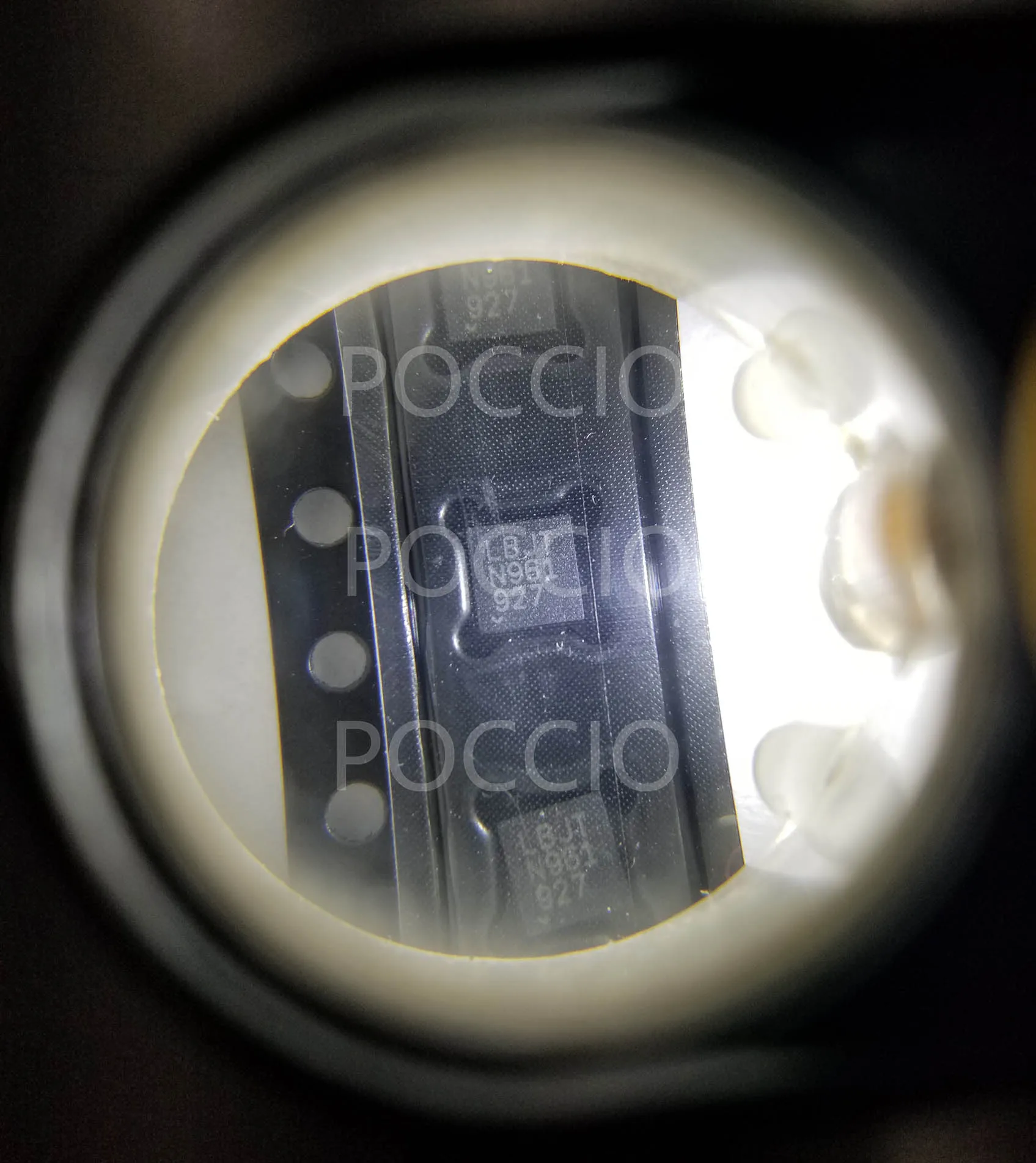 LTC4062EDD LTC4062 - Carregador de bateria de íon-lítio linear autônomo com comparador de micropotência