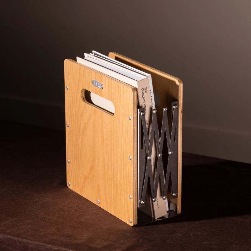 Wood and metal, high-value shelves, durable, universal minimalist, suitable for home and commercial use