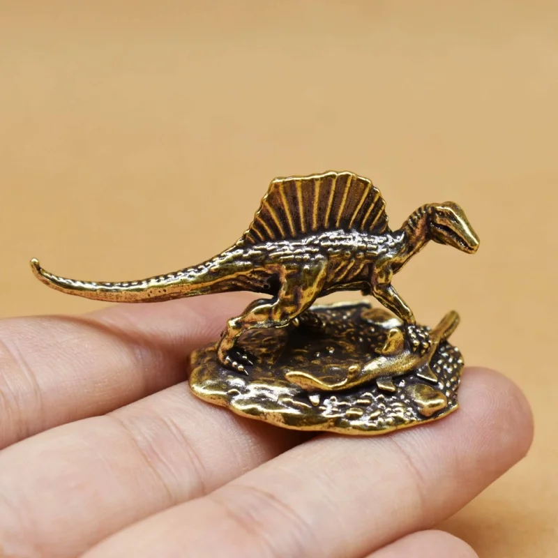 Solid Brass Spinosaurus Dinosaur Figurine Antique Metal Prehistoric Statue Desktop Tea Pet Office Decor Gift for Dinosaur Lovers