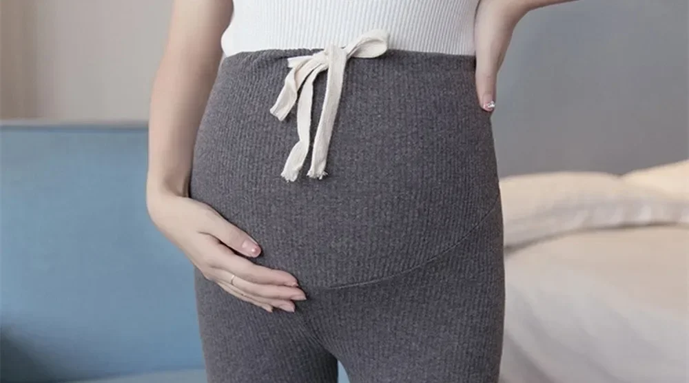 Leggings ajustados para mujer embarazada, pantalones de maternidad de nueve puntos a rayas, levantamiento de vientre, nuevo