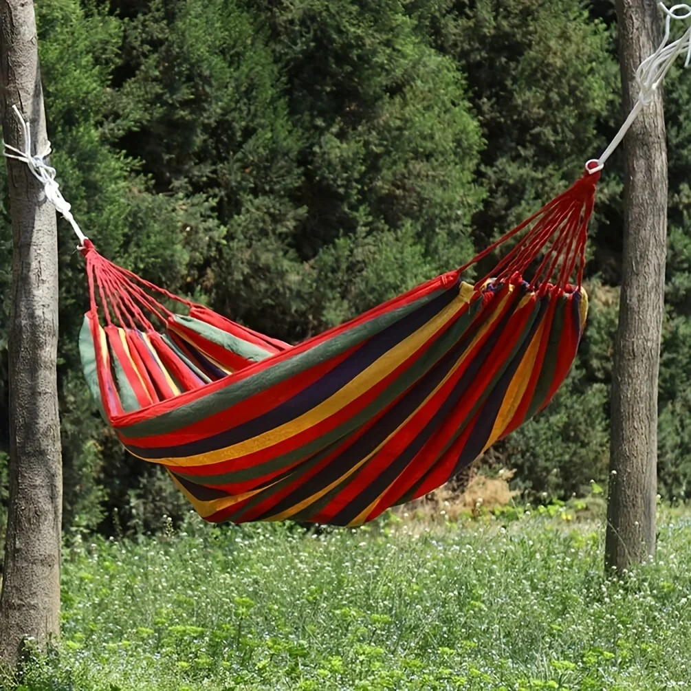 1 Lightweight Travel Hammock - Comes with a Handbag and Ropes, Easy to Fold and Carry The Anti-Roll Design Ensures Safety and C