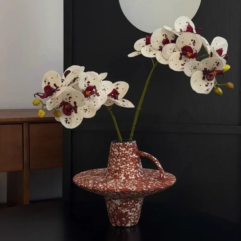 Retro hotel homestay vase, simulated flower shape matching design