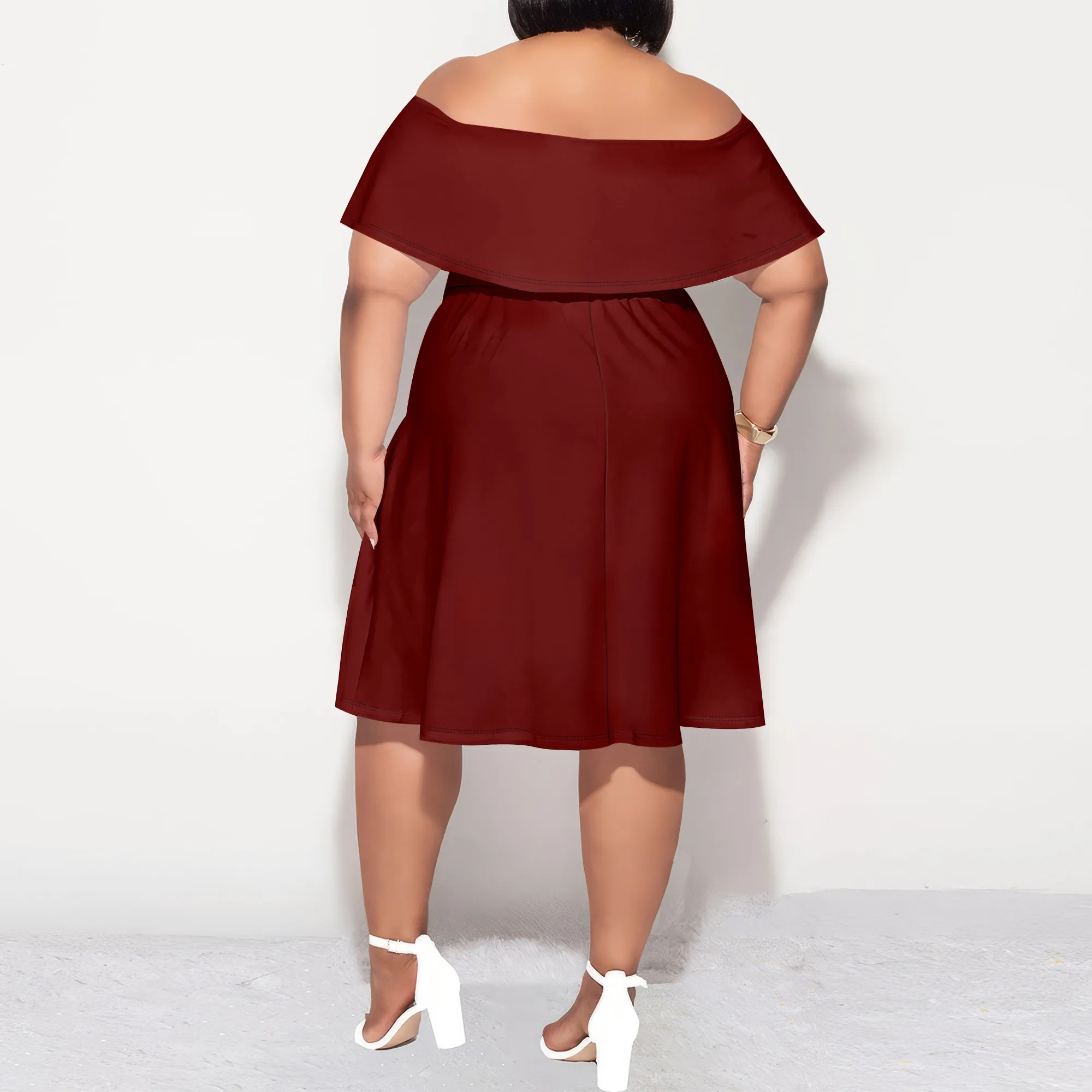 สตรีพลัสขนาดค็อกเทลฤดูร้อนปิดไหล่แขนสั้น Flowy Ruffle A-Line ชุดมินิน่ารัก