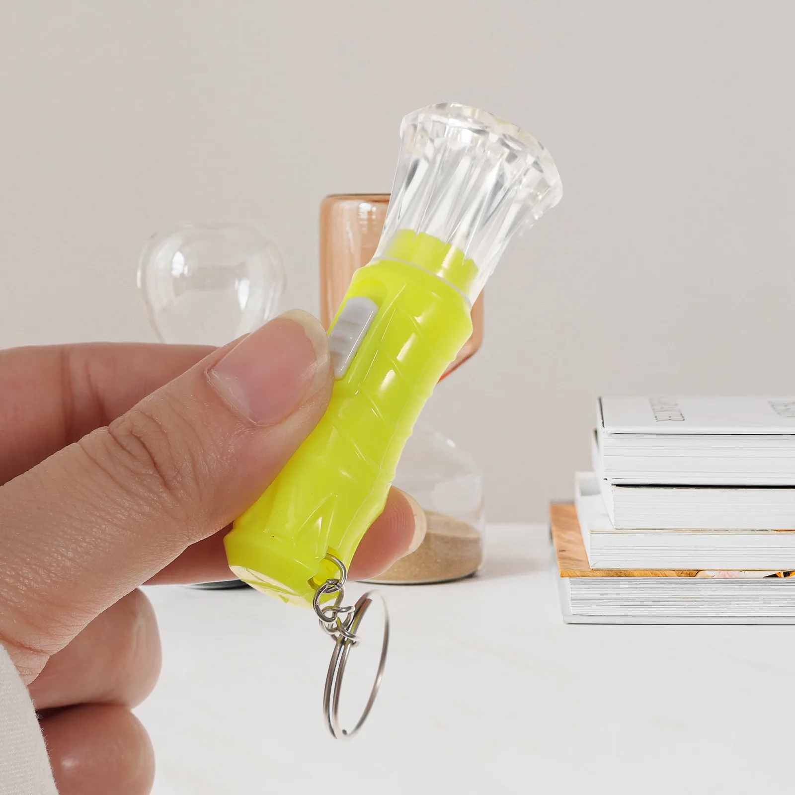 

100 Pcs Mini Flashlight Keychain Tiny LED Torch for Kids Camping Hiking Emergency Lighting Safe Durable Plastic