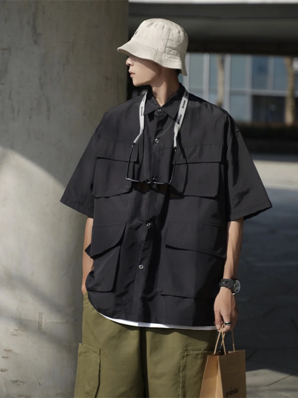 

Casual Loose Men's Workwear irt ort Sve Multi-ket Functional Sle Street Faion Outerwear Coat Summer Season