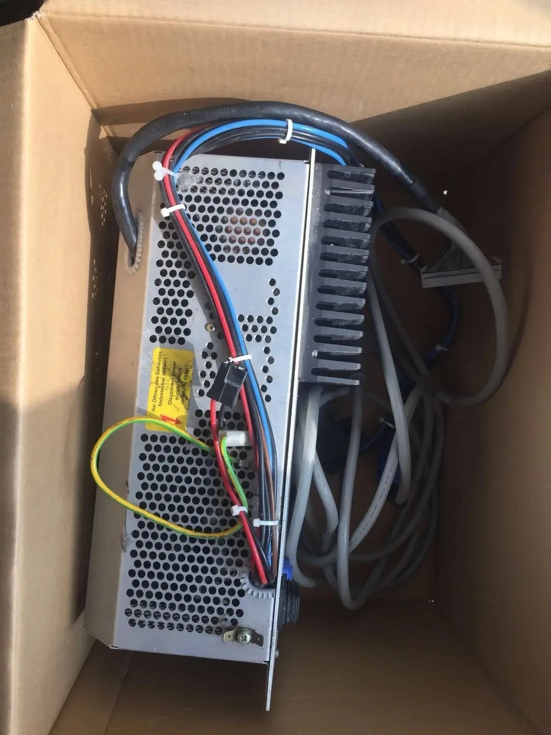 4008s neue Powerbox-Leistungsplatine