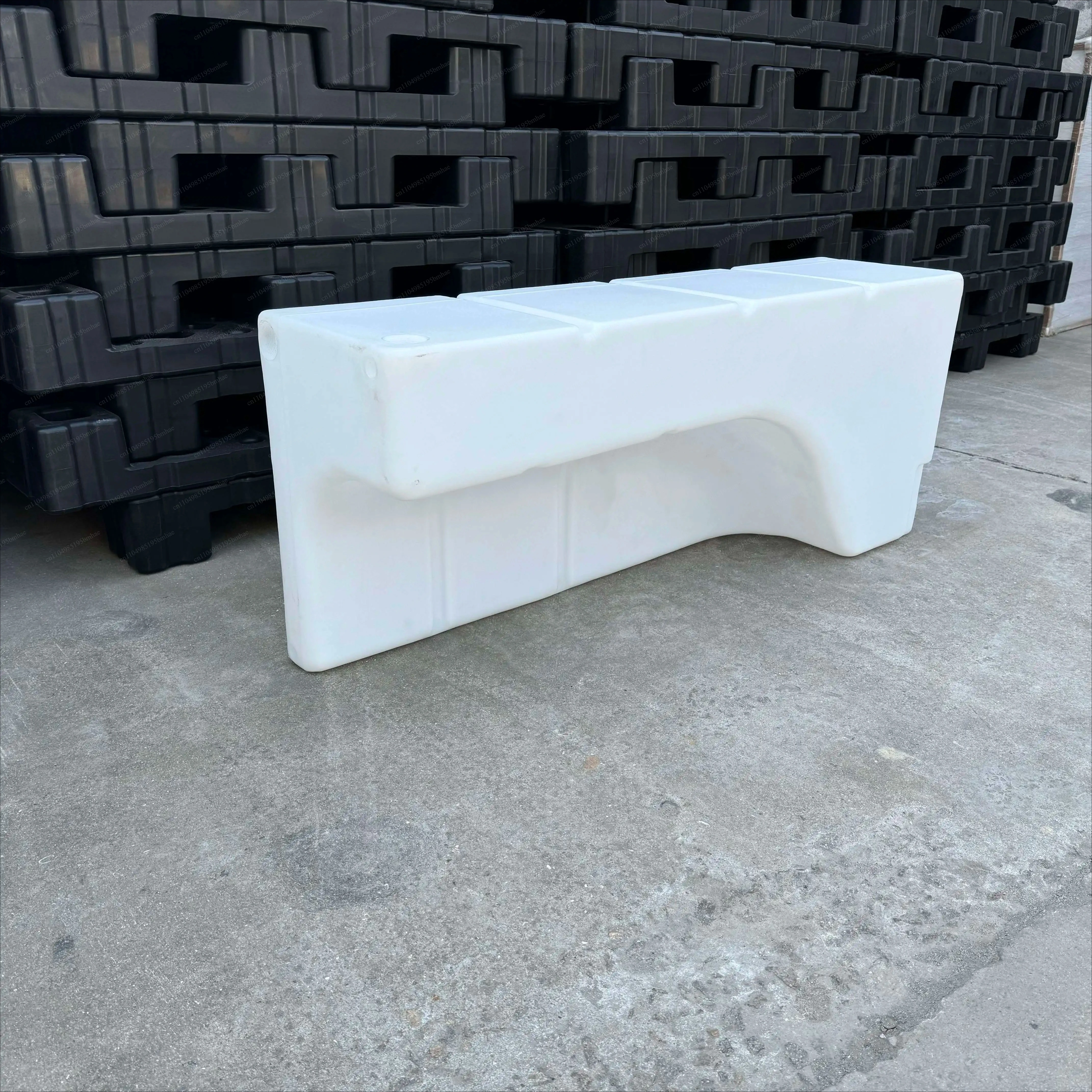 Plastic Water Tank House Car Inner Wheel Hub PE Water Tank Storage Bucket Food Grade Thickened Modified 80L100 Liters with Cover