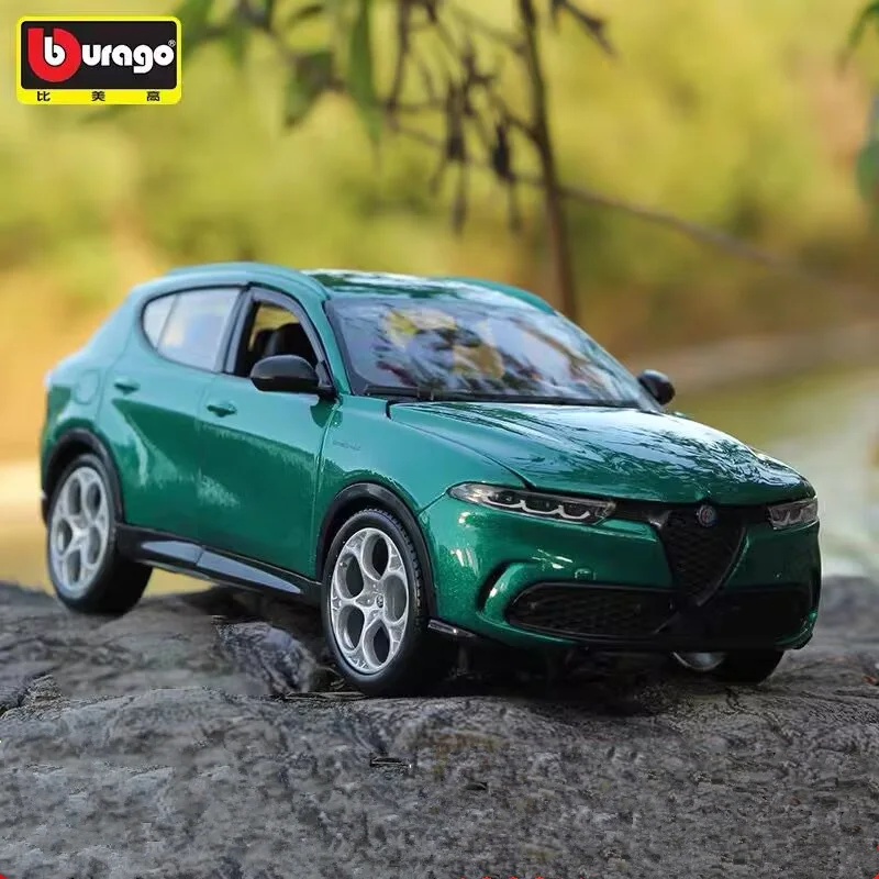 

Bburago 1:24 Alfa Romeo Tonale SUV Alloy Car Model Diecast Metal Off-road Vehicles Car Model Simulation Collection Kids Toy Gift