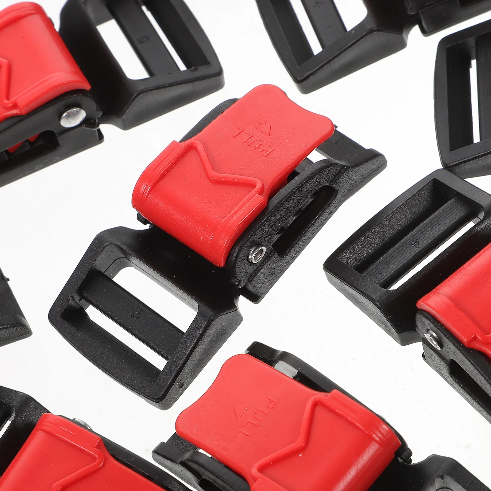 10Pcs Chip Strap Buckle ABS Iron Material Reliable Hard to Break Creative Design for Most Helmets Accessories