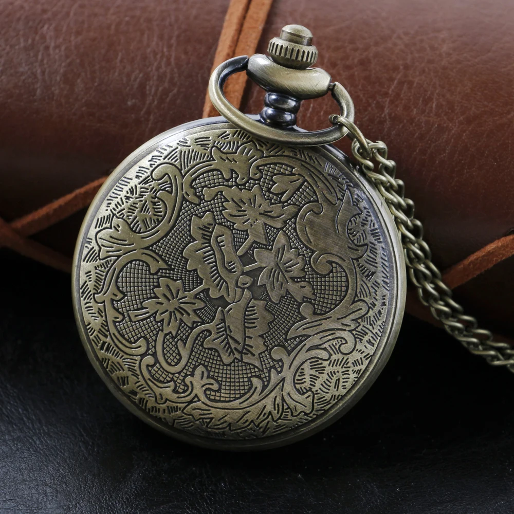 Giant Badge Anime Quartz Pocket Watch High Quality Unisex Necklace Pendant Jewelry Gift for Men and Women Religio Masculino