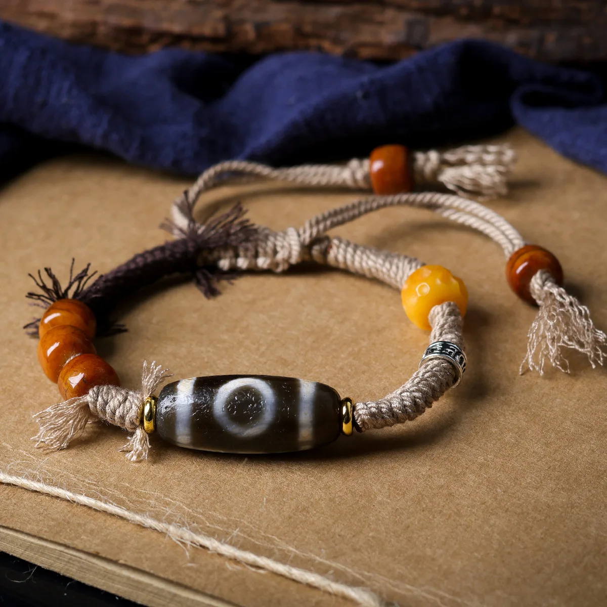 Tibetan Style Two Eyed Mountain Dzi Bead Hand Woven Ethnic Bracelet Cotton Cord Bracelet for Jewelry Lovers Gifts