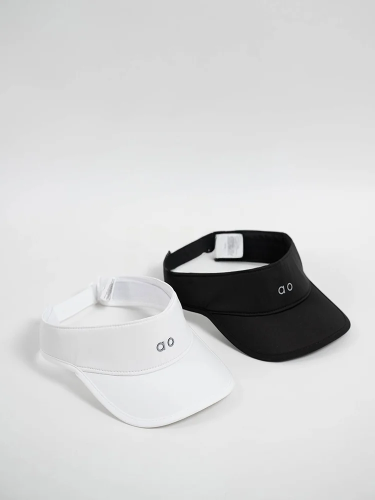 cappello-sportivo-sopra-studio-con-visiera-aperta-logo-con-lettere-nero-e-bianco-unisex-in-cotone-per-viaggi-universale-per-quattro-stagioni