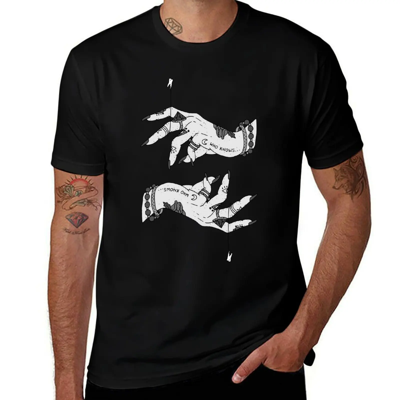 Who Knows... Fortune Teller Illustration, Black and White T-Shirt Classic Basic Casual T-Shirt
