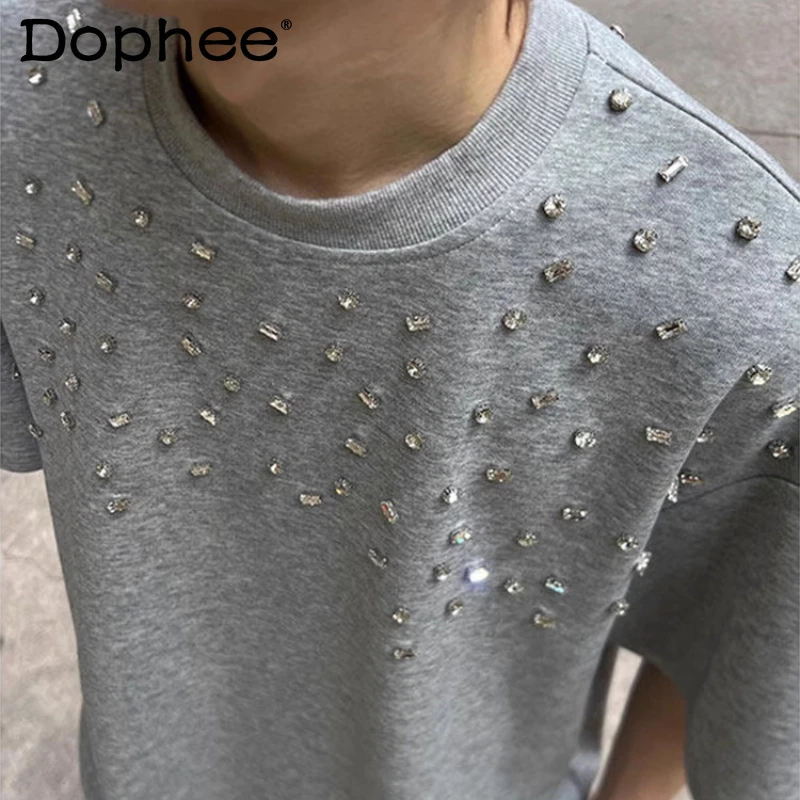 

Мужские и женские летние новые нишевые футболки 2025, футболки для пар в американском стиле, модные топы с короткими рукавами и бриллиантами, сшитые вручную