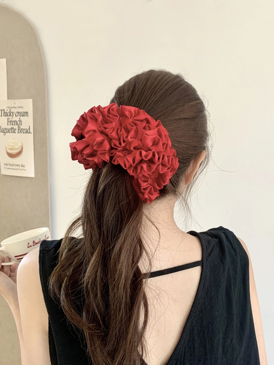 Grande cravate plissée en satin de style coréen, couleur unie, haut de gamme, adaptée à la coiffure de chignon et de queue de cheval, 1 pièce