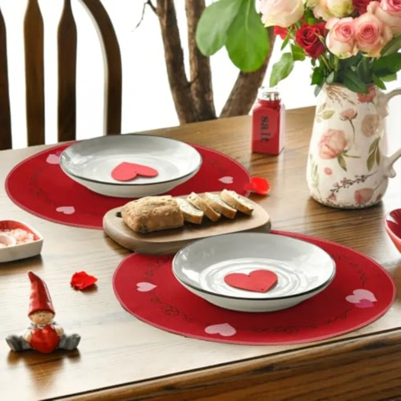 VIKAMA 4/6/8/10PCS Valentine's Day Romantic Round Love Mat Easy to Clean Commemorative Day Atmosphere Table Decoration