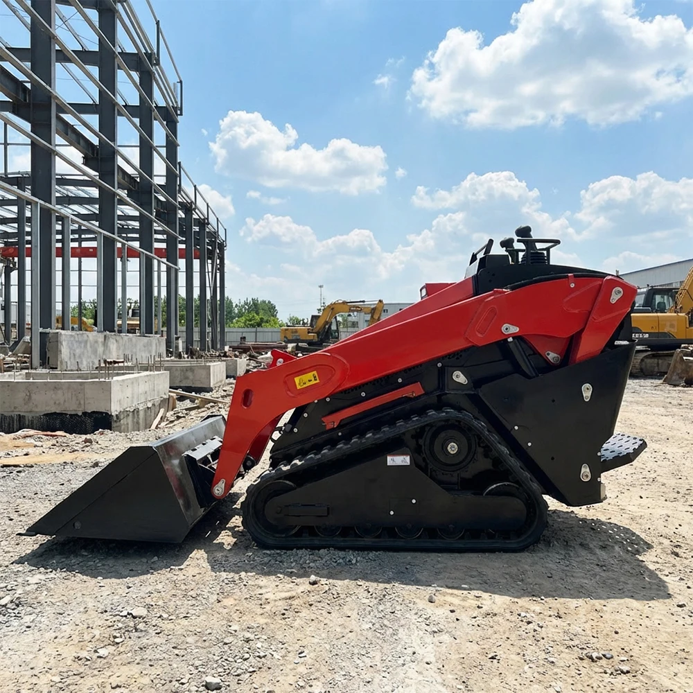 Heavy Duty Kubota Engine Compact Track Loader with a 650kg Capacity Bucket for Construction Site Deposit