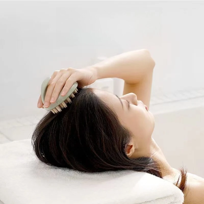 Silicone Scalp Massage Shampoo Brush, Anti Itch Hair Cleaning Comb, Hair Care Tool for Men and Women