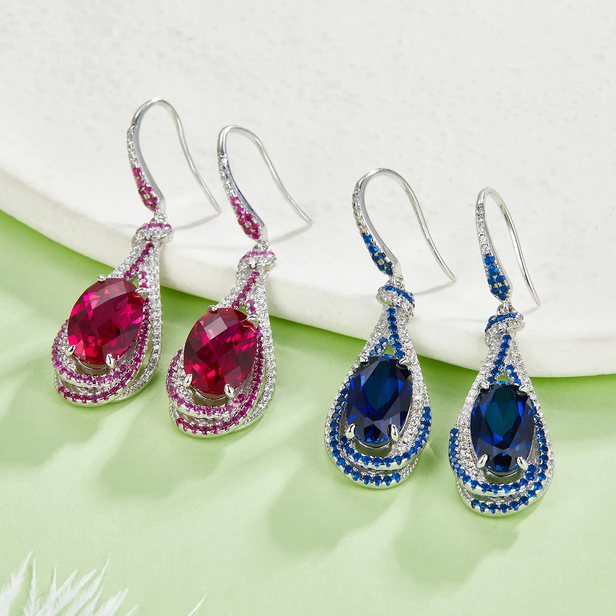 

Luxury Exquisite S925 Sterling Silver 3 Carat Oval Artificial Red Sapphire Ear Hook Women's Earrings Wedding Fashion Jewelry