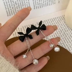 Sweet Girl Earrings Korean Edition Black Bow Crystal Long Chain Temperament Versatile Advanced Design Earrings Sales Pendientes
