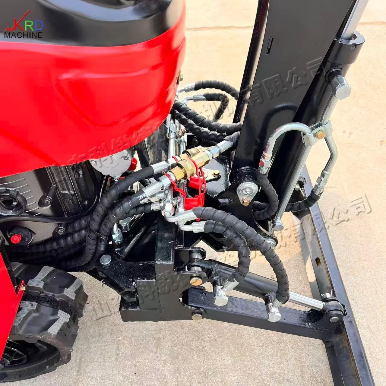 Crawler Farm Tractor With Laidong Weifang Diesel Engine 2400rpm Working Efficiency 6-9 Mu Per Hour for Farming