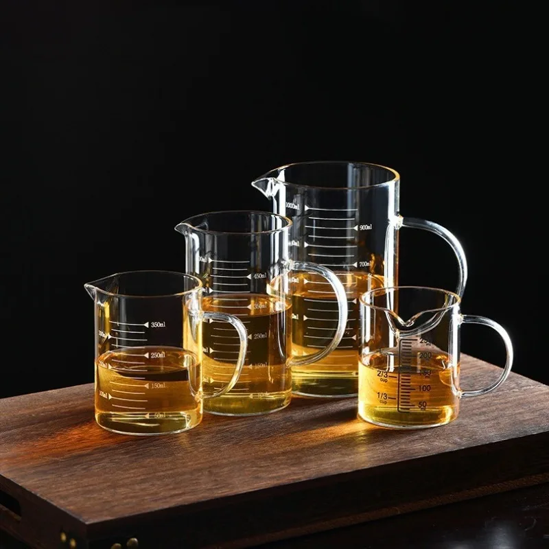 

Glass Measuring Cup With Lid Heat-resistant Measuring Mug With Scales Laboratory Beaker Handle Kitchen Measuring Tool