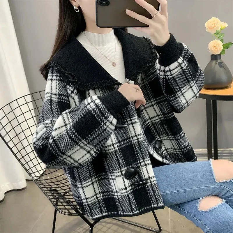 Fall/Winter New Woolen Coat Women Short Small Fragrance Plaid Cardigan Outwear Horn Button Double-Sided Woolen Jacket Female Top