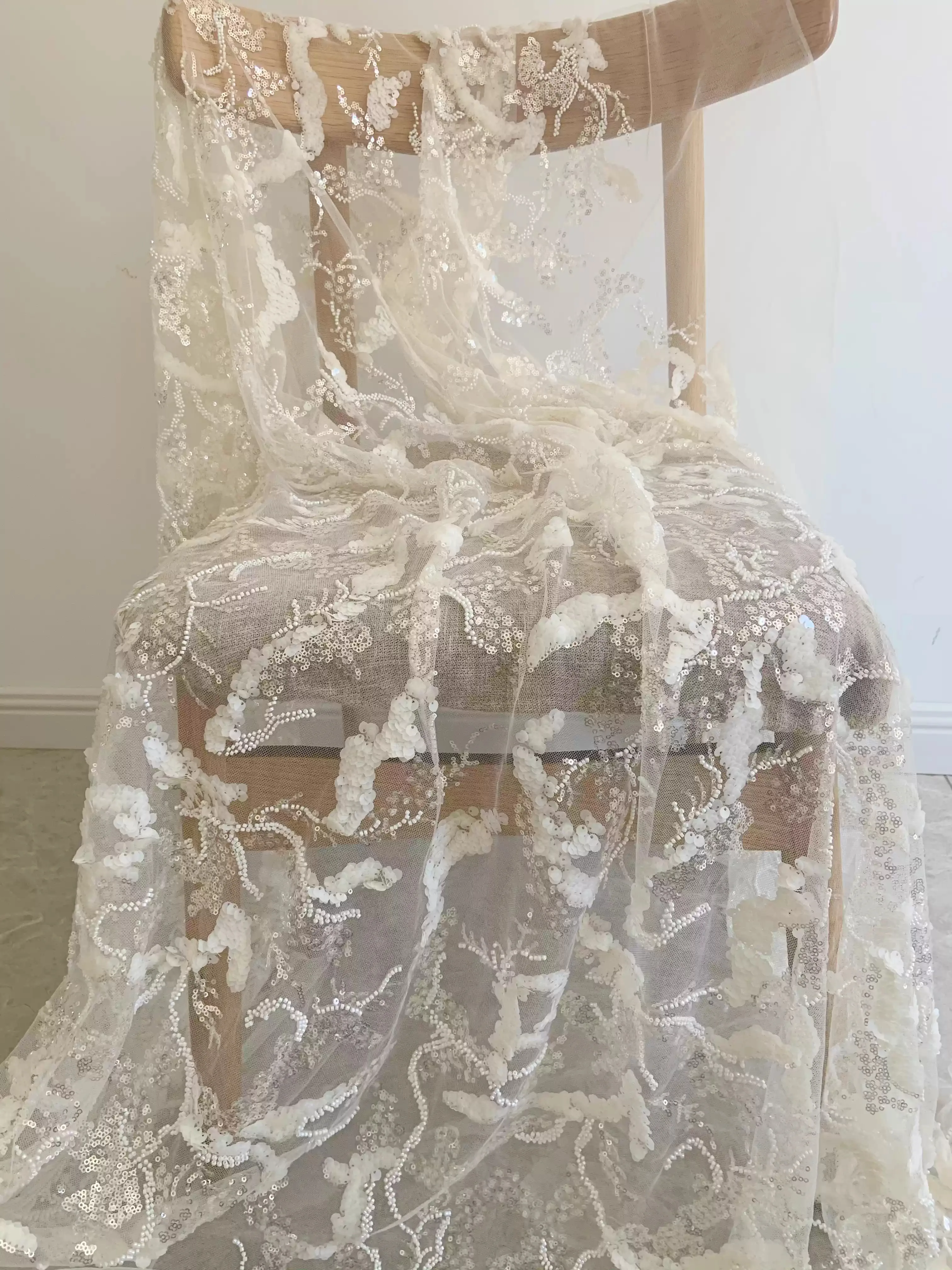 

1 ярд свадебных платьев, танцевальных костюмов, сценических тканей, роскошной высококачественной ткани с блестками из бисера по индивидуальному заказу