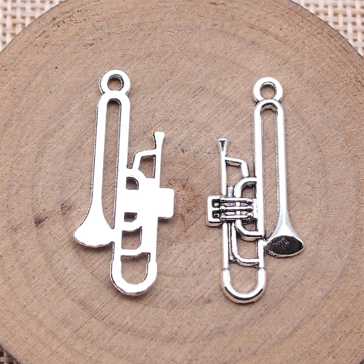 40pcs 32x14mm(1.26x0.55inch) Antique Silver Color Musical Instrument Trumpet Charms Jewelry Accessories