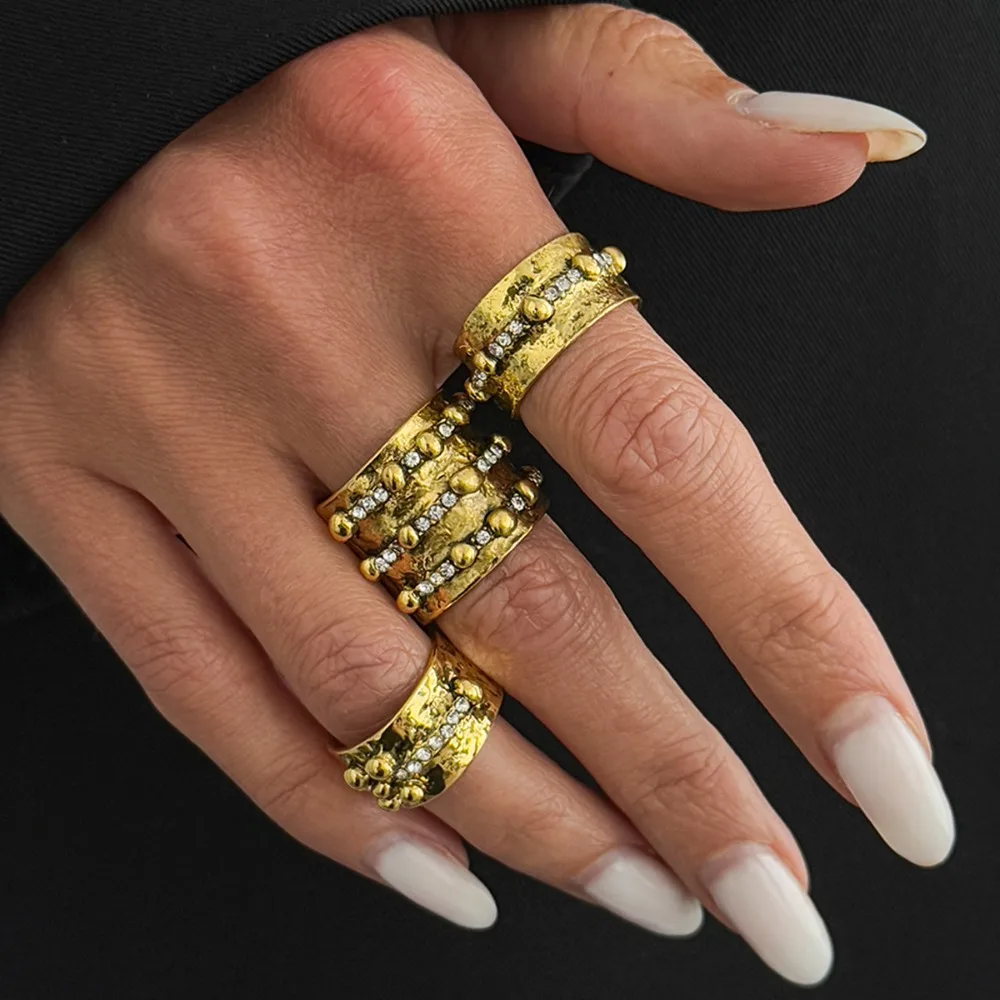 3pcs Fashion Retro Weathered Geometry Stereo Round Bead Rhinestone Wide Band Ring Set for Women Party Stacking Finger Jewelry