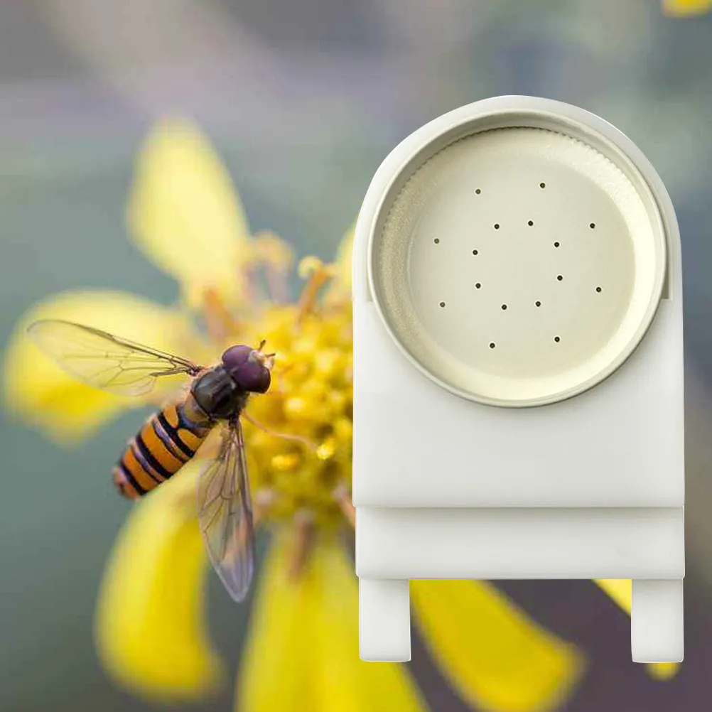 2Pcs Beehive Feeder Entrance Compatible with Canning Jars Plastic Bee Feeder for Hive Sugar Syrup Feeding Tool Beekeeping