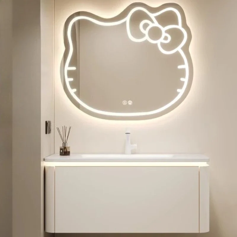 Szafka łazienkowa kremowa ceramiczna z umywalką zintegrowaną, umywalka podłogowa, lustro z motywem kreskówkowym, zestaw do mycia twarzy, meble do łazienki.