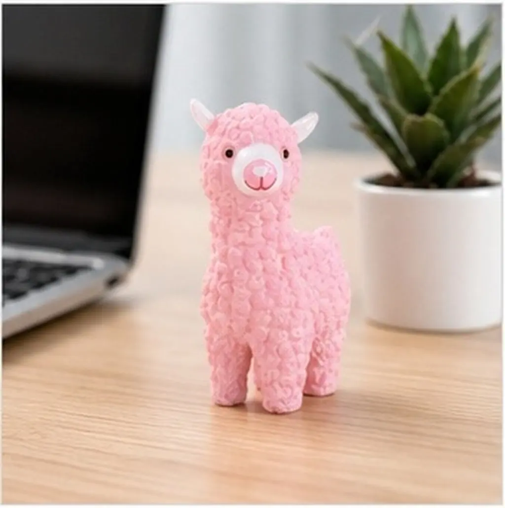 Alpaca-Shaped Succulent Moss Desktop Ornaments Set – 5pcs Micro Landscape Decor for Home, Living Room & Office