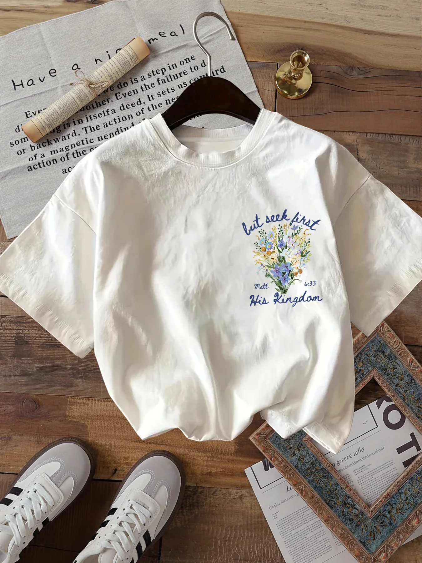 Women'S Casual Short Sleeve T-Shirt Watercolor Floral and Bible Verse Print Crew Neck Harajuku Sleeve Casual Aesthetic Clothe view 3