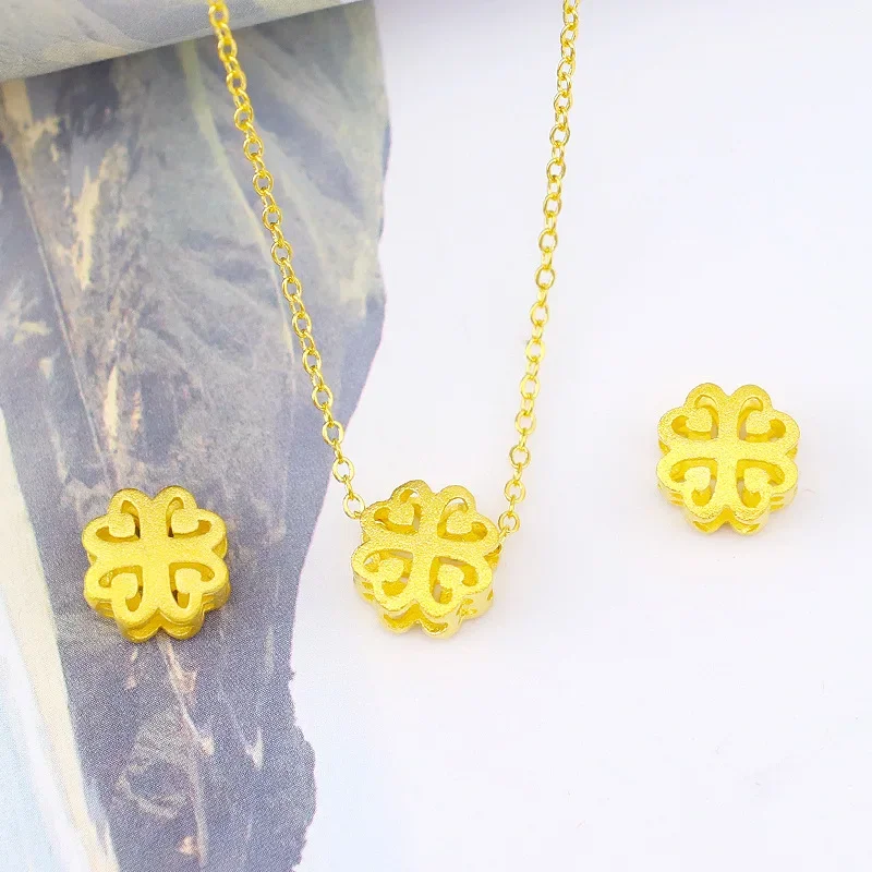 

9999 Real Gold 24K Clover Necklace Japanese and Korean Gold Clover with O-shaped Clavicle Necklace