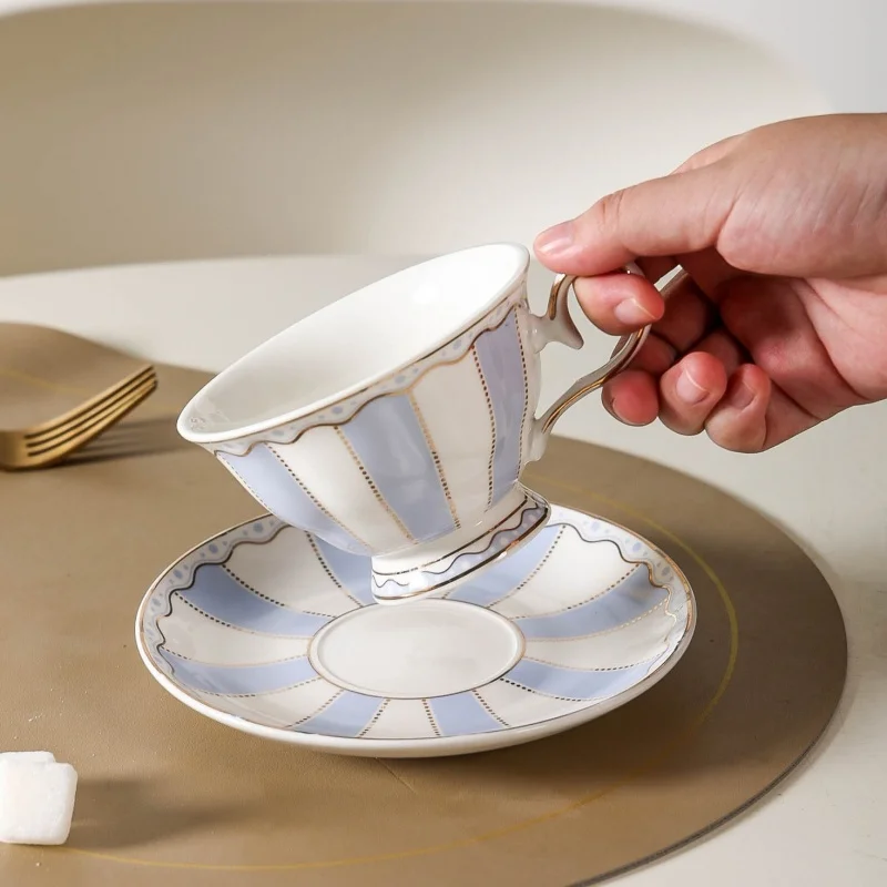 

Cute Macaron Pink Blue Ceramic Coffee Cup And Saucer Set Tea Cup with Saucer for Home Decor Wedding Party Gift