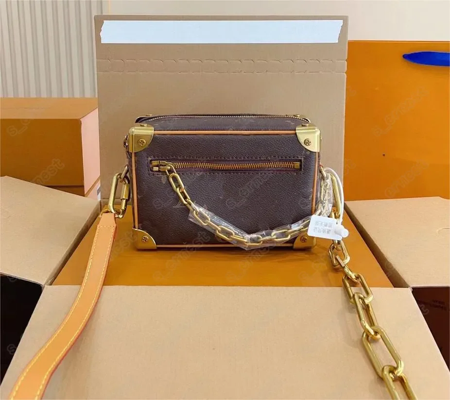 

Cloud bag explosion new 2024 diamond shoulder large capacity chain armpit senior fashion crossbody bag commuting