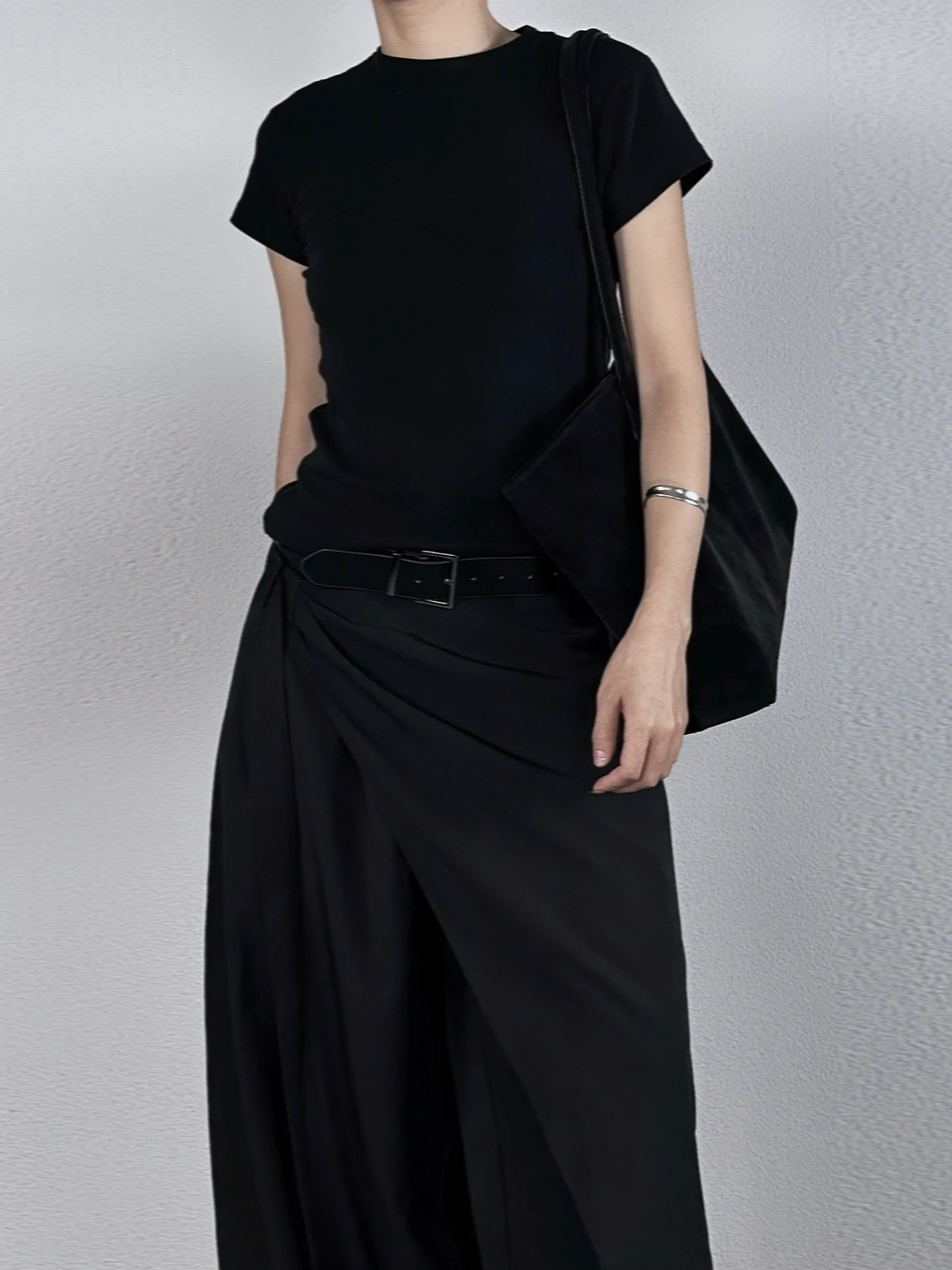 

Slim Fit round Ne ort Sve T-irt Women's Casual Sle Comfortable Cotton Lycra Blend High Elastici Versatile Autumn...