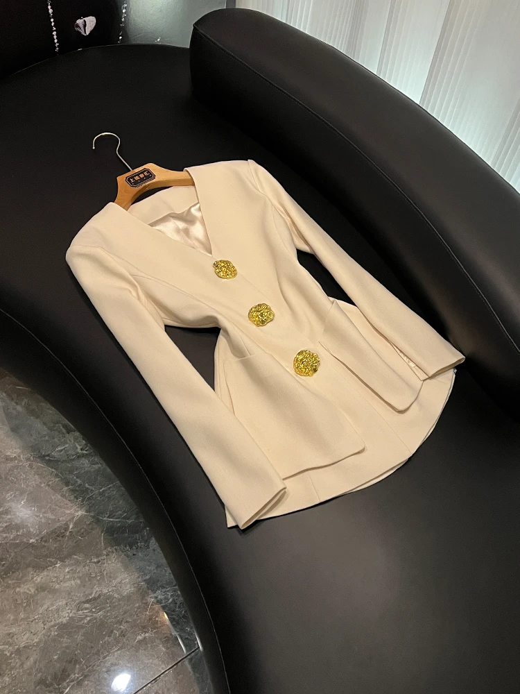 

Ele V-Ne Emed Metal Button Waist-Cinching Suit Jaet for Small Stature Women High-End Commute Sle Long Sve