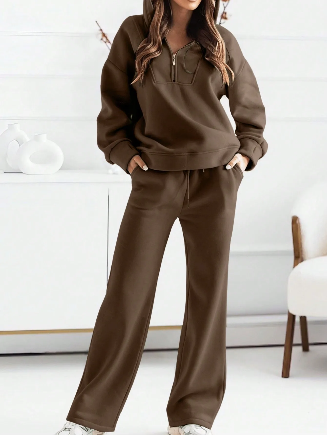 

Женский повседневный домашний комплект из 2 предметов: толстовка с капюшоном на молнии до середины груди и брюки, коричневый