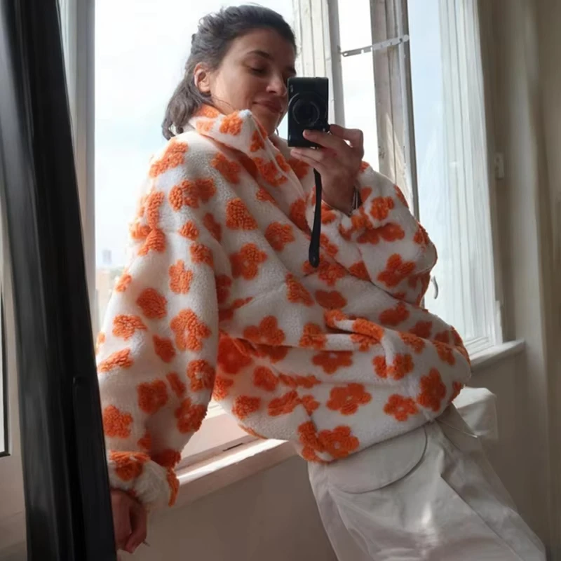 

Floral Print Imitation Lamb Wool Hoodie Women's Full Sleeve Zip Pocket Loose Top Lady Autumn Chic Casual Holiday Coat