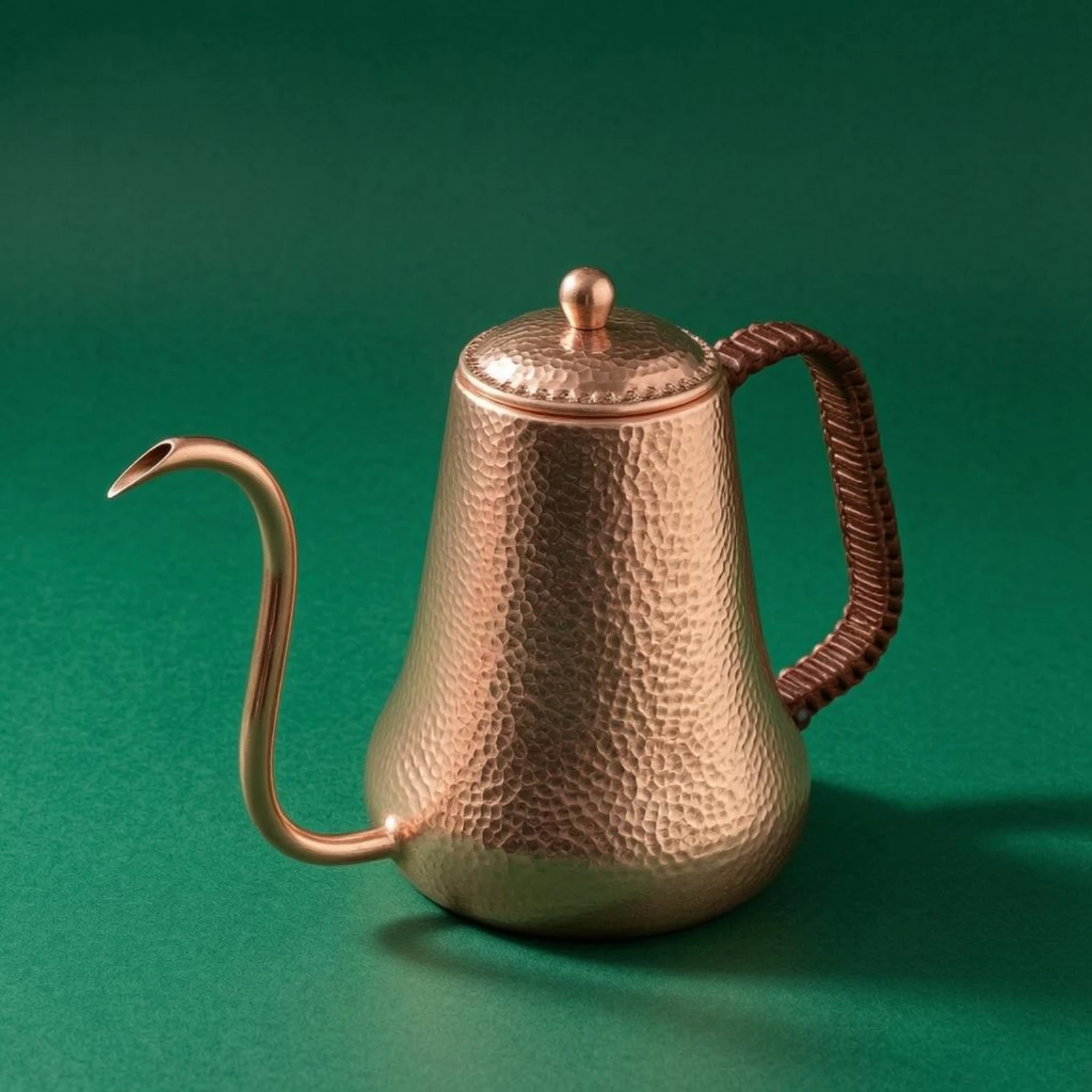 Imagen 3: Cafetera de Cobre con Boquilla Larga Tipo Cuello de Cisne, Base Acampanada, Resistente, Utensilios de Cocina