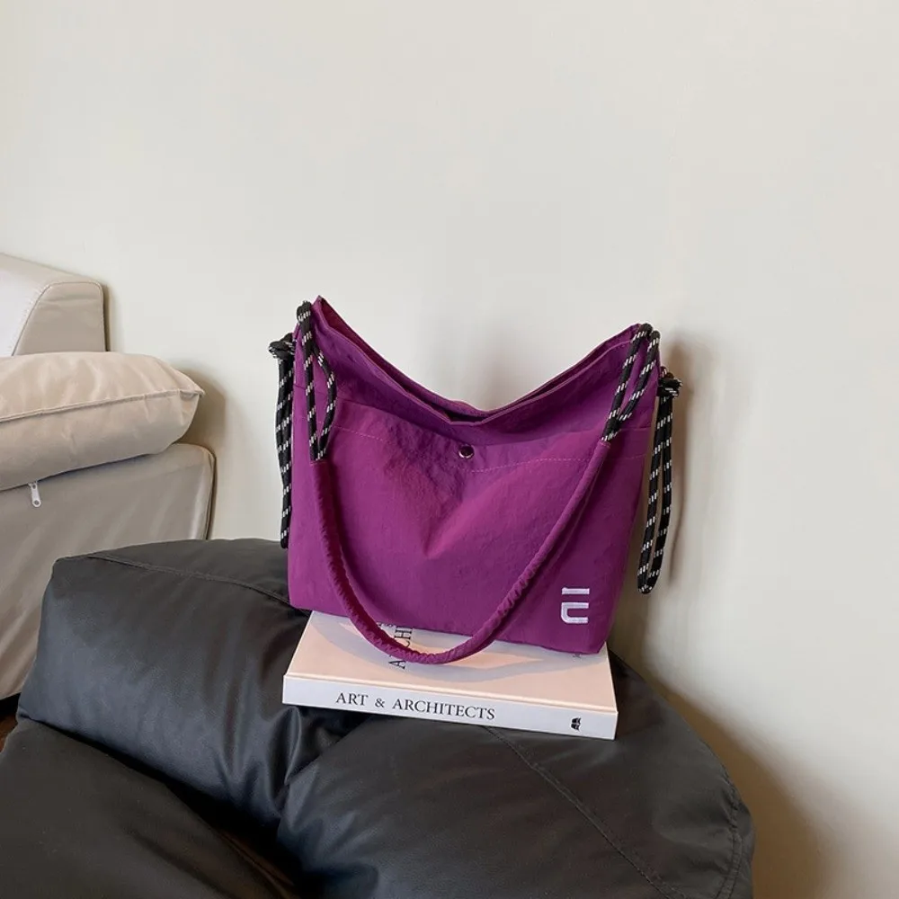 

Fashion Stylish Light Weight Shoulder Bag Large Capacity Waterproof Nylon Messenger Bag Leisure Casual Women's Handbags Purse