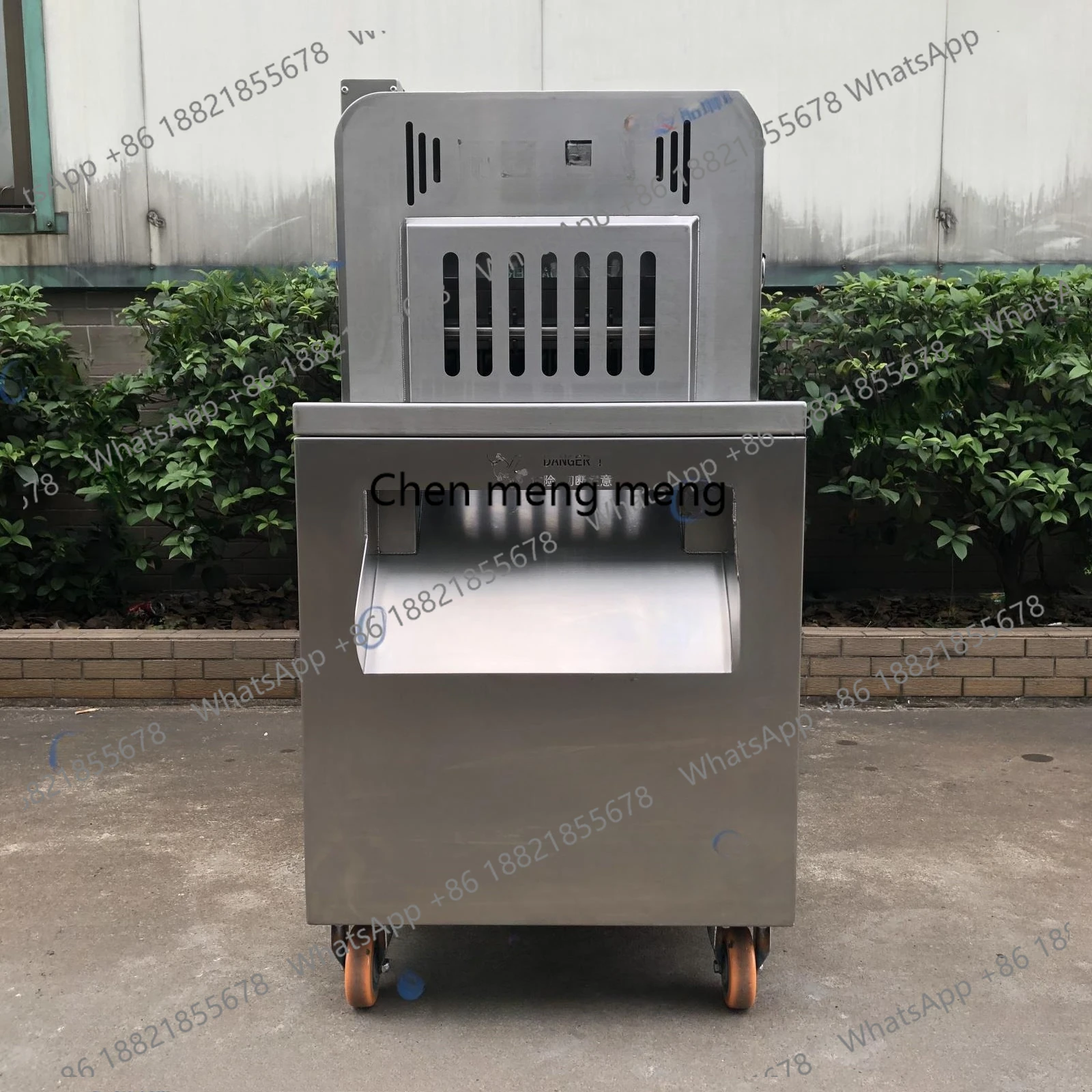 

Frozen meat two-dimensional dicing machine large output automatic delivery frozen meat pork belly granulation
