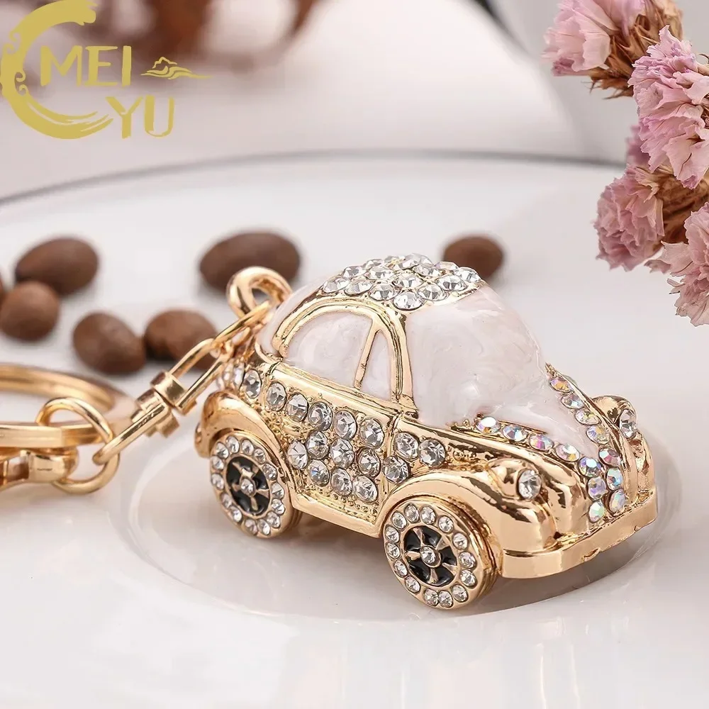 European and American New Popular Metal Car Rhinestone Pendant Beetle Car Keychain Pendant Cartoon Cute Creative Gift Hangtag