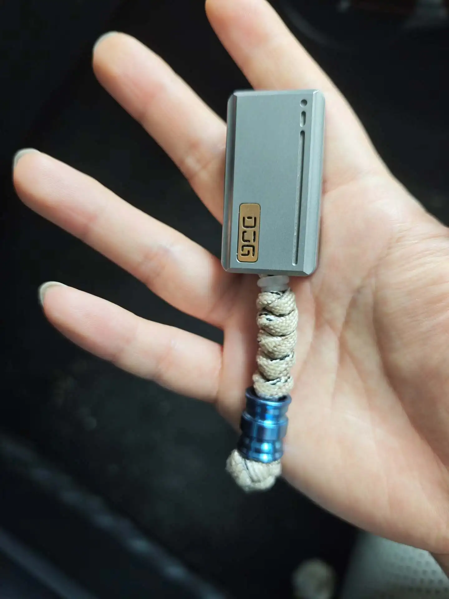 juguetes-de-descompresion-edc-de-titanio-marca-edc-djg-usados