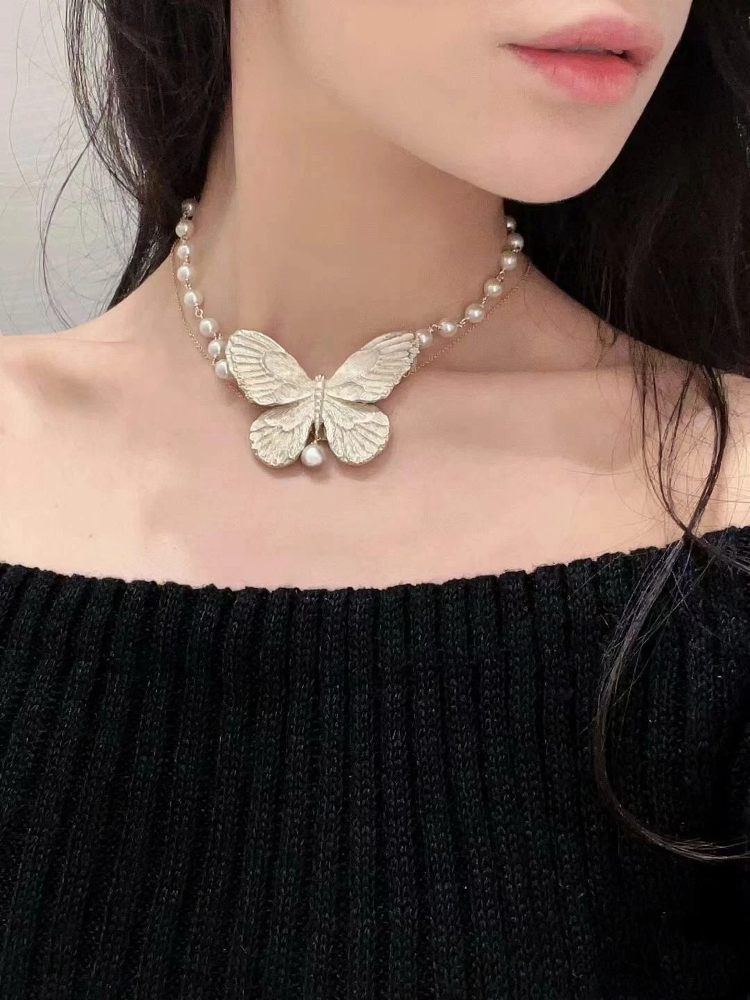 2024 New Summer Butterfly Pearl Chain